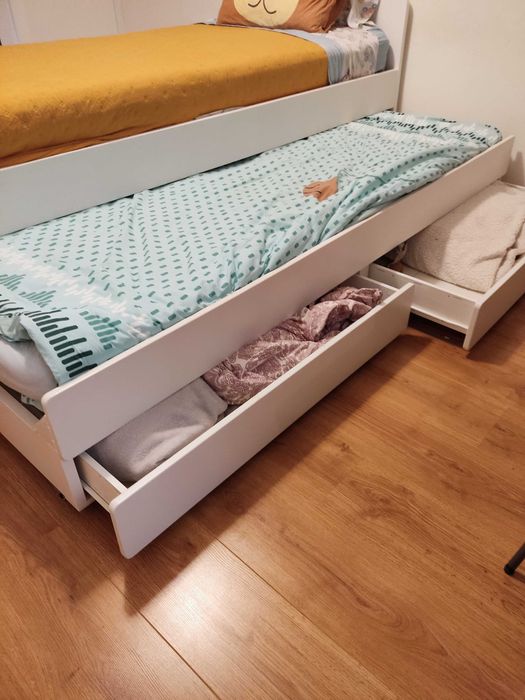Cama SLÄKT IKEA Dupla e com Arrumação + 2 Colchões | Como Nova