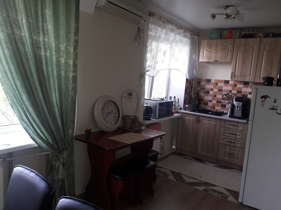Продам свою 2 ком квартиру на Жилпоселке в Херсоне.