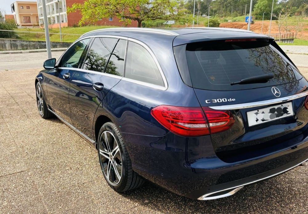 Mercedes-Benz C300 DE Avantgarde Plug-in (2021)