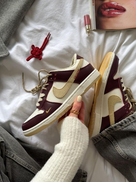 Nike Dunk Low LX White Maroon жіночі кросівки найк данк бордові
