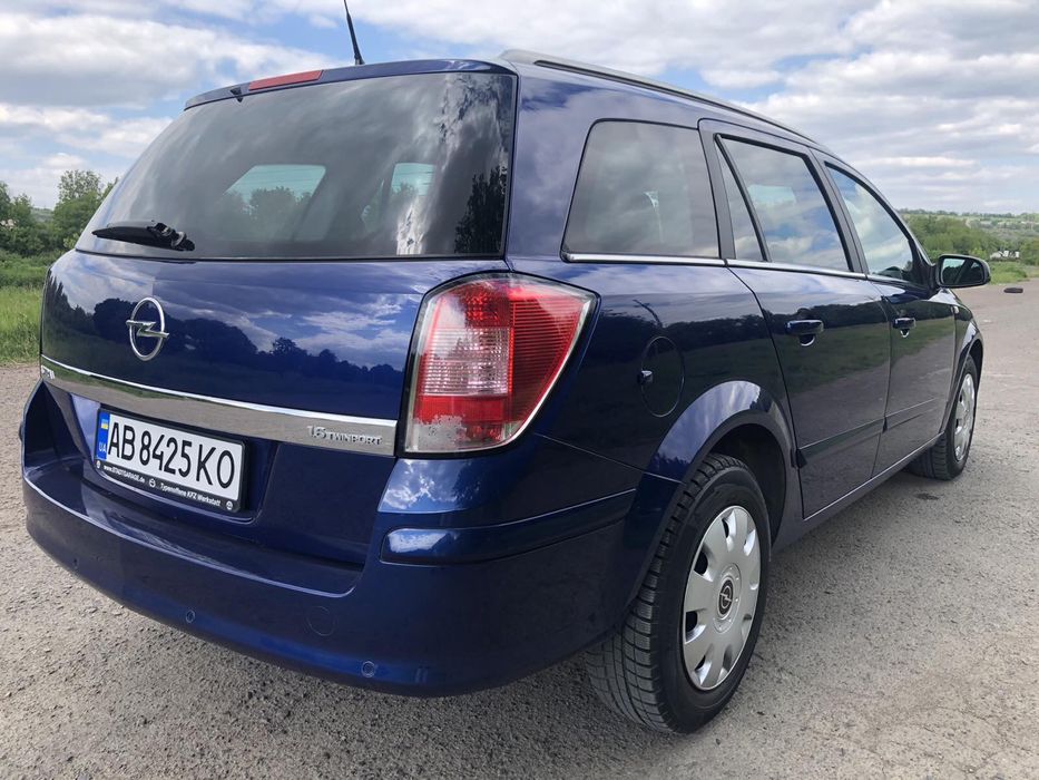 Opel Astra H  2005 рік