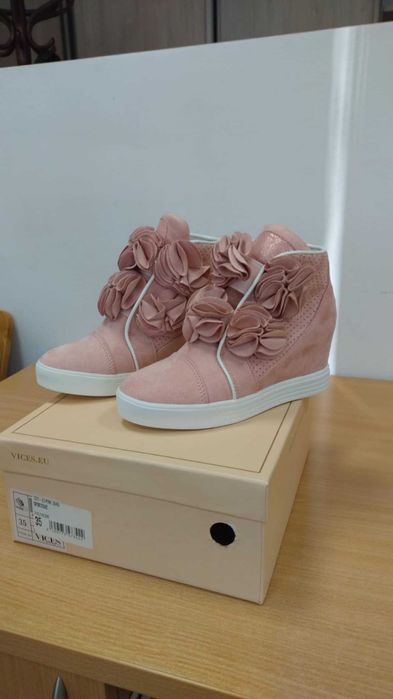 Buty damskie sneakersy