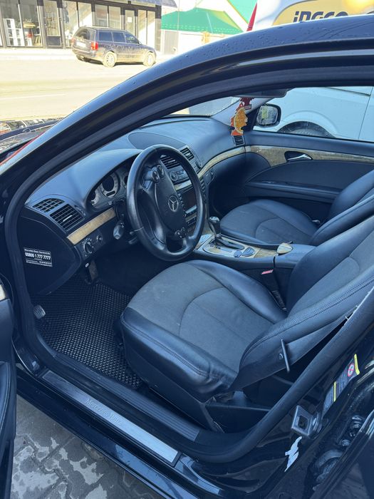 Продам Мерседес Е211