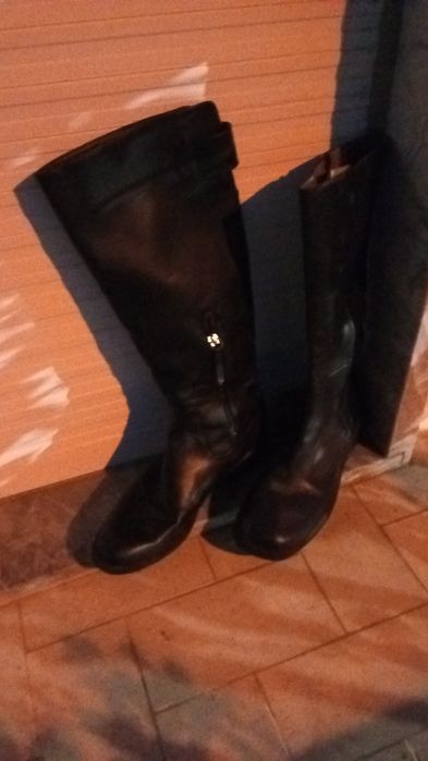 PAR BOTAS 39 Senhora. Como Novas 3 Fotos