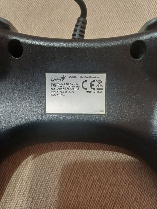 Геймпад Genius MaxFire Grandias, USB