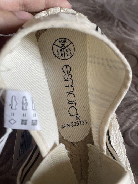 Сандалі, еспандрільї