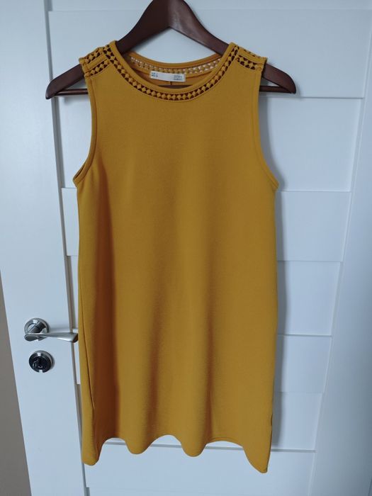 Sukienka musztardowa sfera