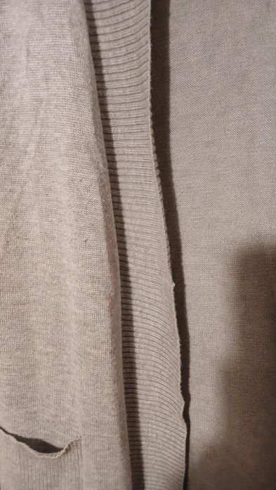 Casaco comprido cinzento