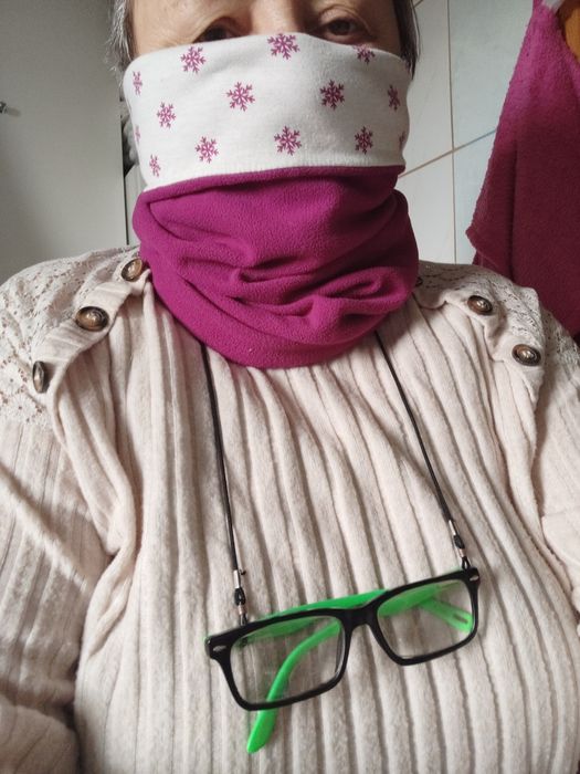 Długi komin pod szyję