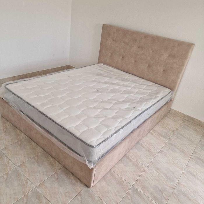 Camas de Casal Estofadas de Luxo 199€ Disp. em Várias Cores! 190x140m!