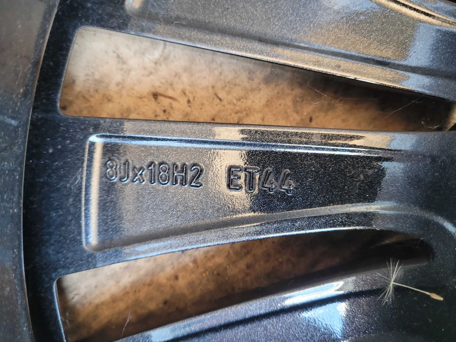 Felgi aluminiowe Skoda SuperB 8JX18H2 ET44