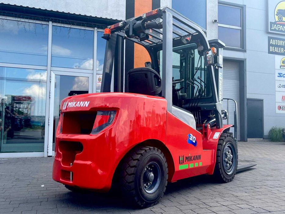 Wózek Widłowy 3T MIKANN, Maszt 4.5m,Triplex, Diesel , Półkabina