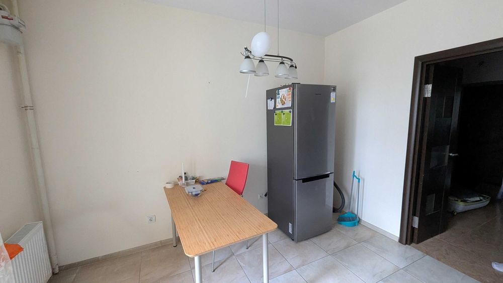 Здається 2кімнати у 2-х кімнатній квартирі без господарів/