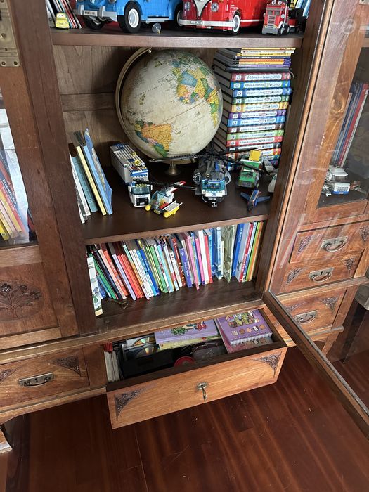 Movel estante vitrine antigo