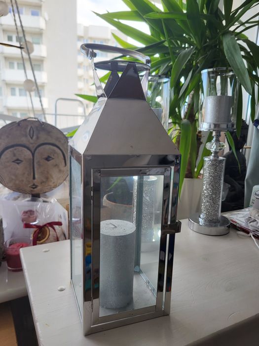 Dekoracyjna Latarnia Lampion na świece. Metalowa srebrna