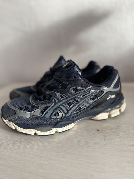 Кросівки Asics 40 розмір