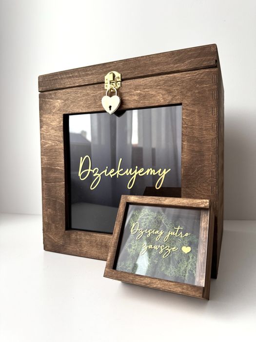 Rustykalne drewniane pudełko na koperty obrączki pleksi front złoty