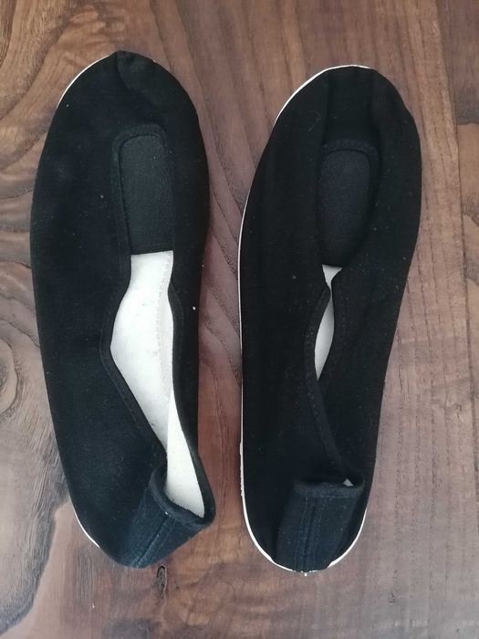 Sapatilhas pretas N41