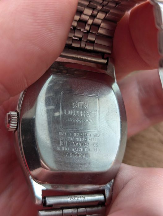 Мужские механические часы Orient с гильошированным циферблатом