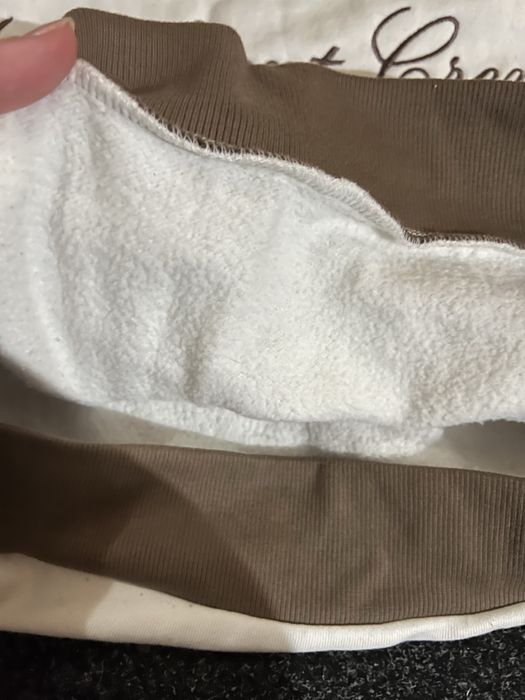 Продаю світшот теплий