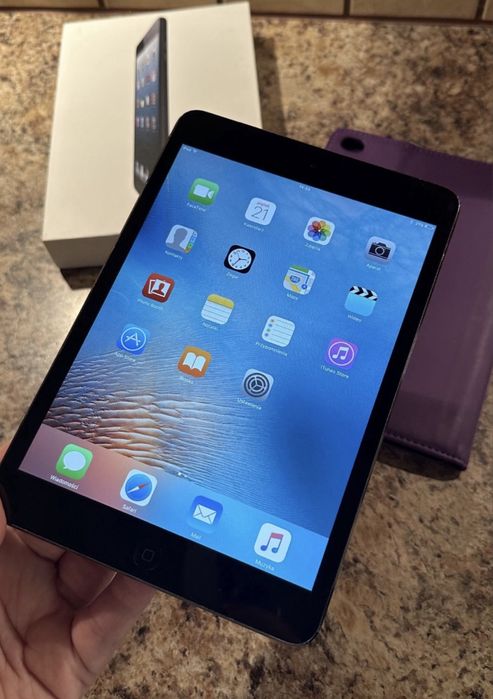 Tablet iPad Apple - super stan