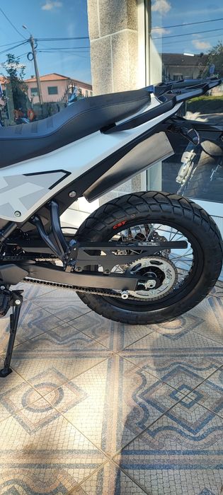 Benelli BKX 125 0% JUROS