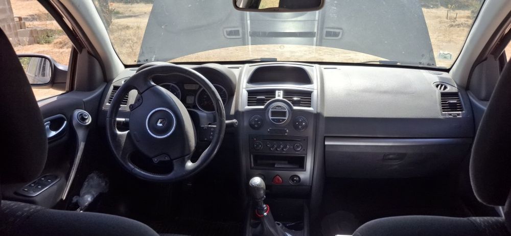 Renault Megane 1500 DCI com avaria