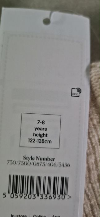 Cieplutki seterek na zamek