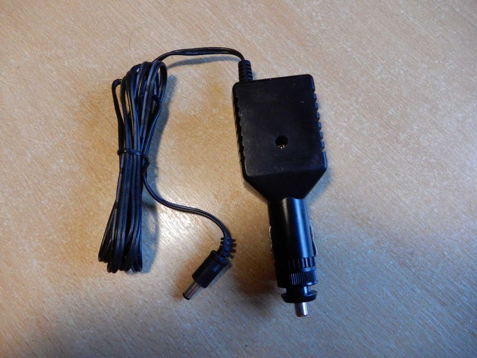 Zasilacz samochodowy CA1217/01 12V 1.7A