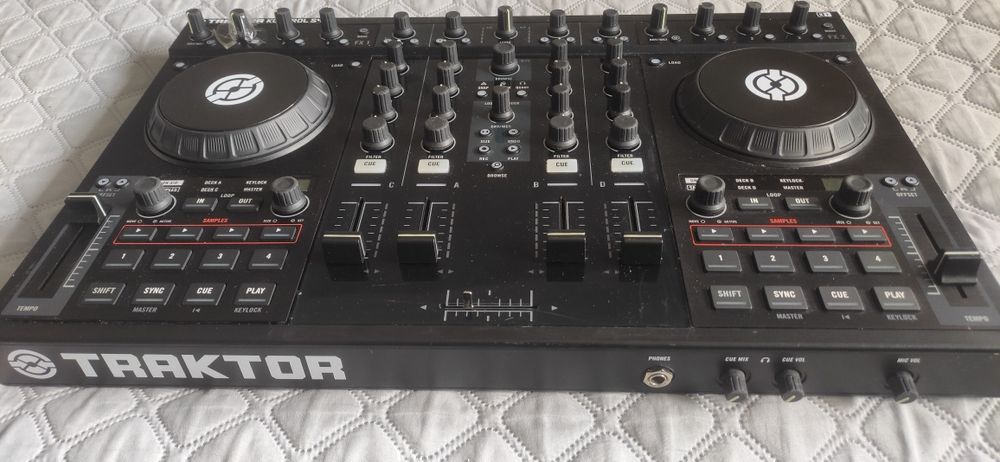 traktor kontrol s4 - Купить студийное оборудование - Цена на OLX.ua