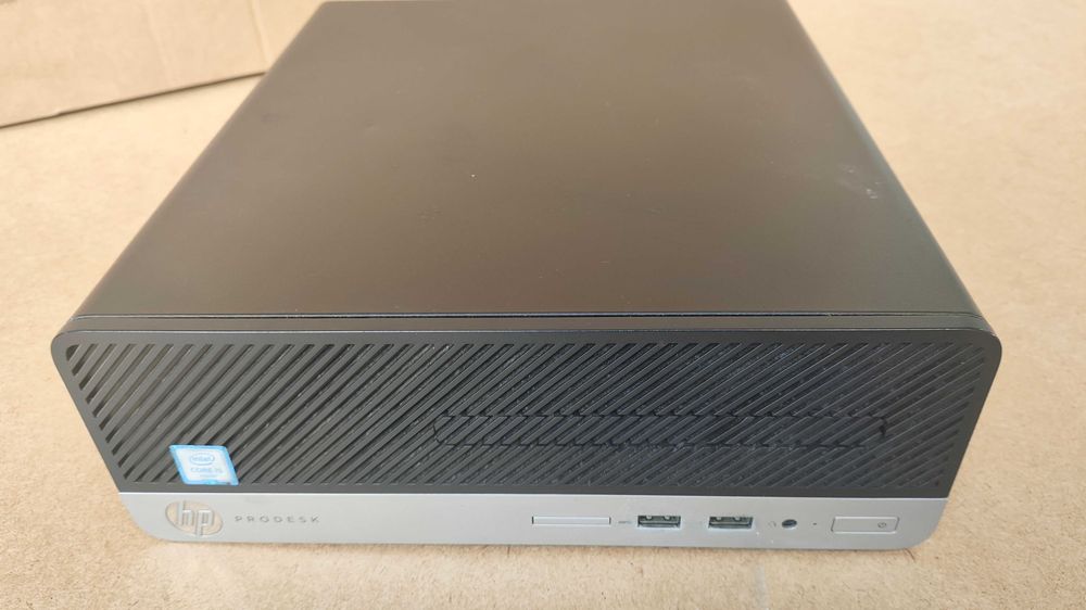 Lenovo ThinkCentre M910s ou HP ProDesk 400 G4 SFF