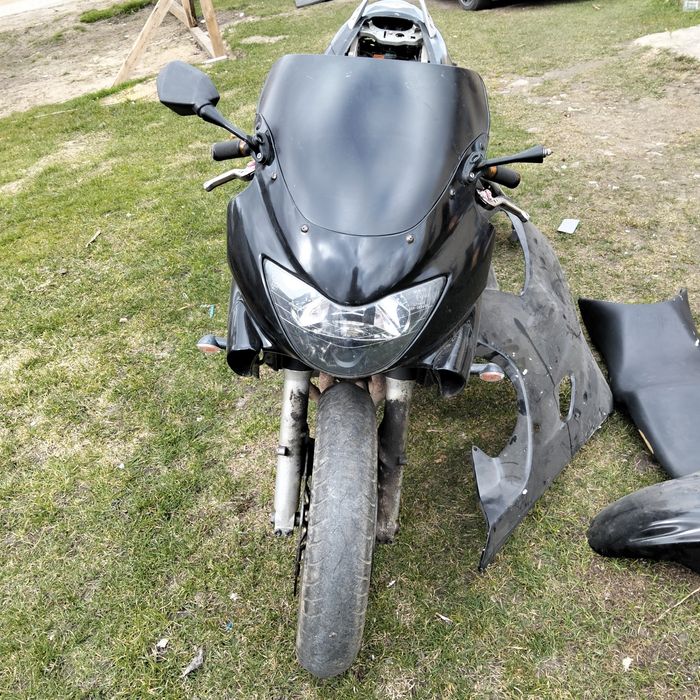 Części honda CBR 600 f4 lampa plastiki stacyjka pompa wydech set moduł
