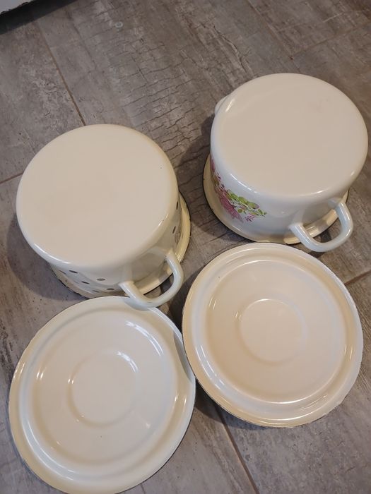 Кастрюля ємаль на 2 литра в горошек