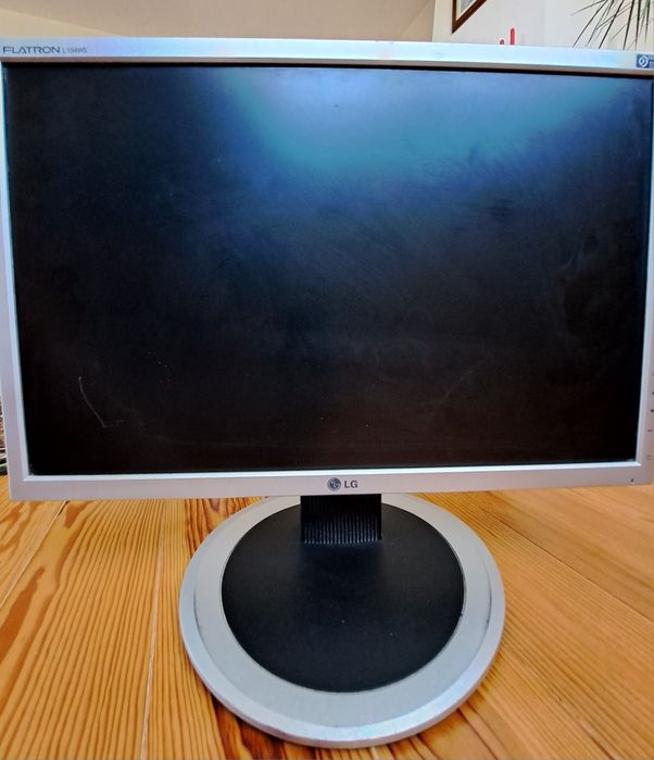 Монітор LG Flatron L194WS