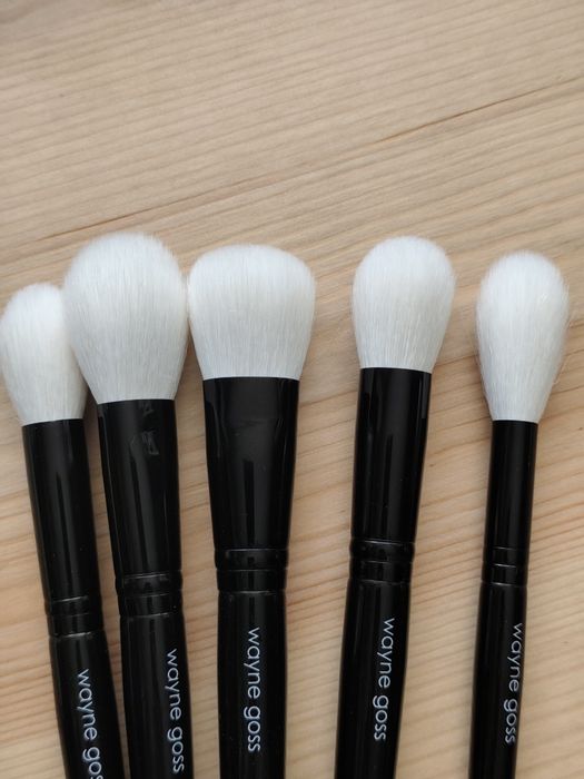 Makeup by Mario F4 i zestaw 5 pędzli