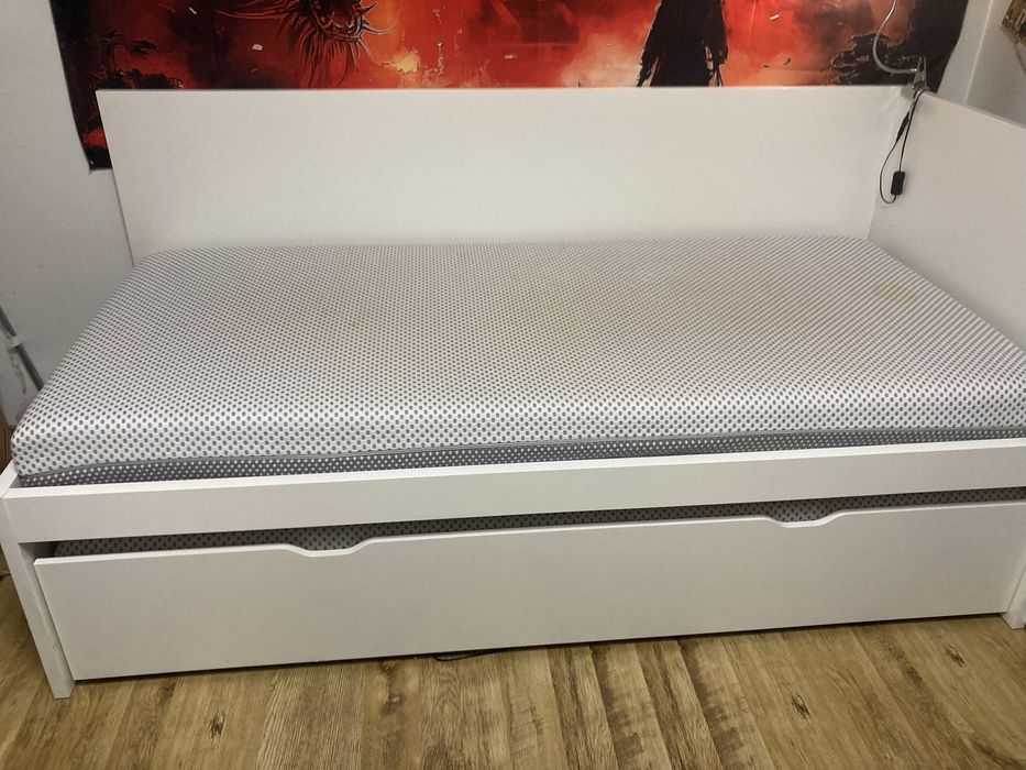 Sofa/ lozko rozkladane i 2 materace