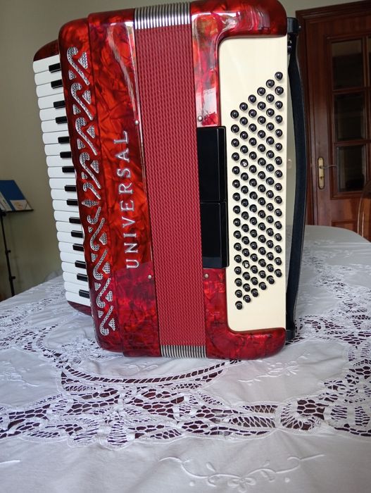 Acordeão universal