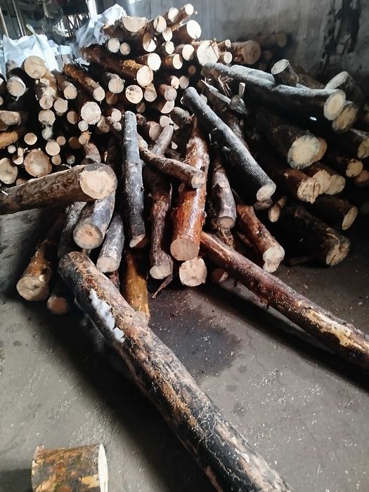 Торфяний брикет, дрова.