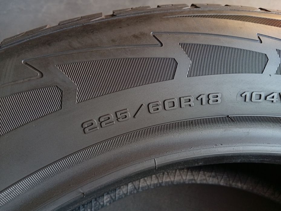 R18 225 60 Goodyear Ultragrip performance  шини зимові