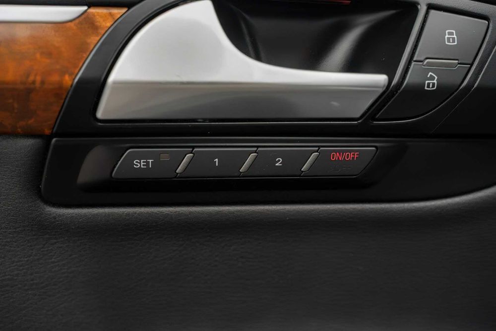 Audi Q7 quattro Premium Plus      2013