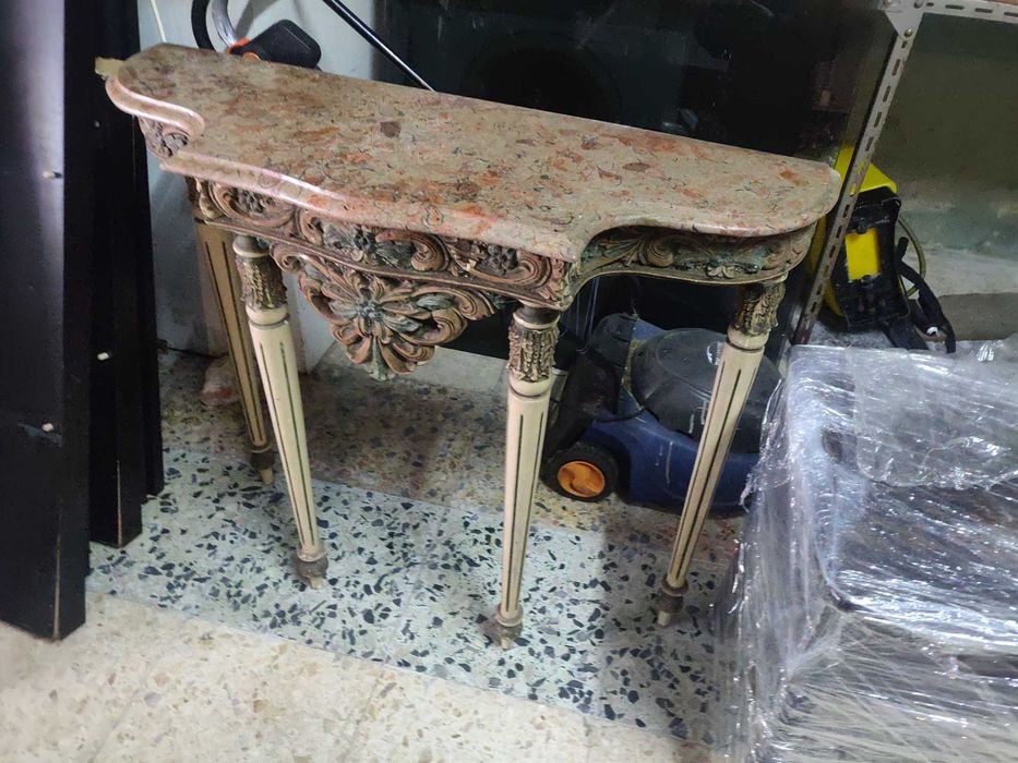 Mesa com pedra marmore