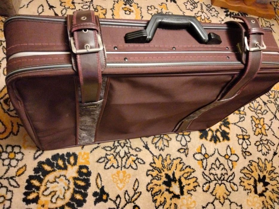 Walizka podróżna PRL