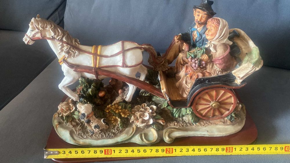 Carruagem estilo Capodimonte