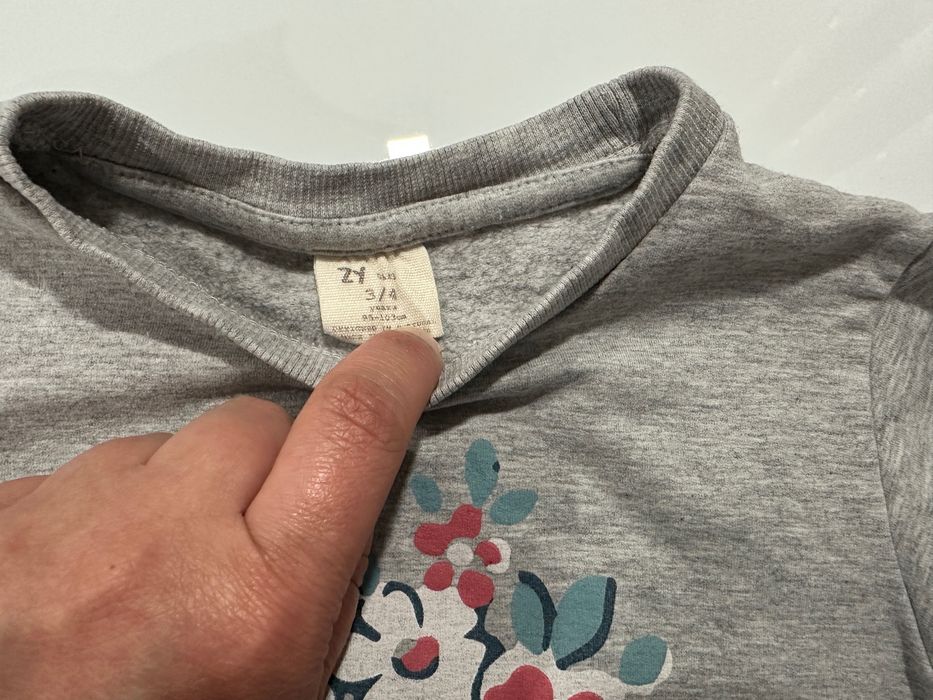 Camisola Branca Zara + Cinza Zippy (3/4 Anos)