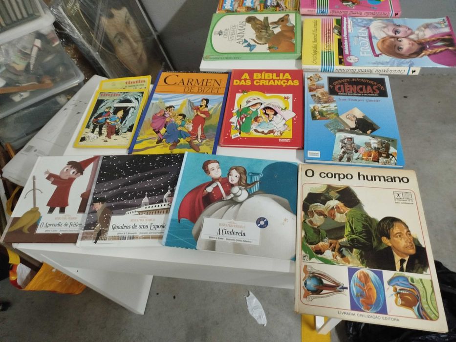 Vendo livros variados