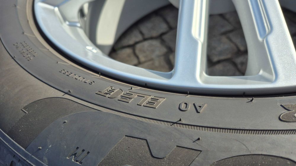 JANTES NOVAS DEZENT 19"x8J-ET45+PNEUS PIRELLI SCORPION ELECT 235 E 255