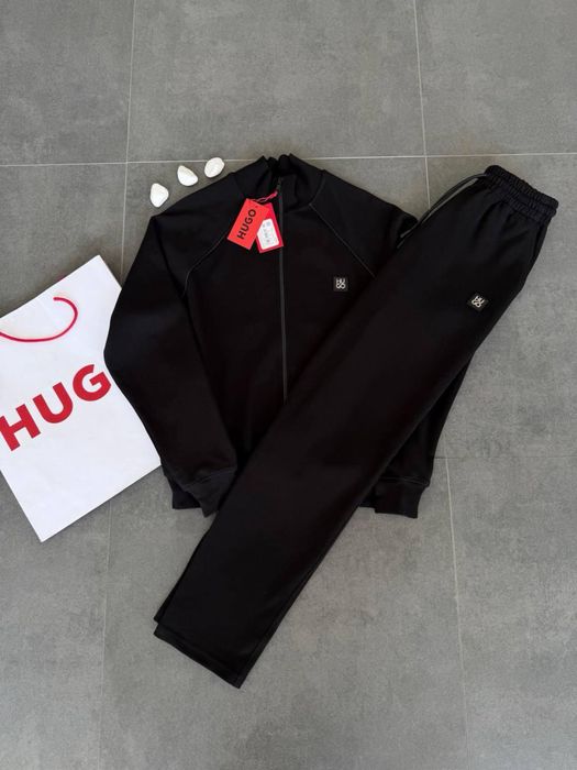 Чоловічий костюм Hugo Bosd