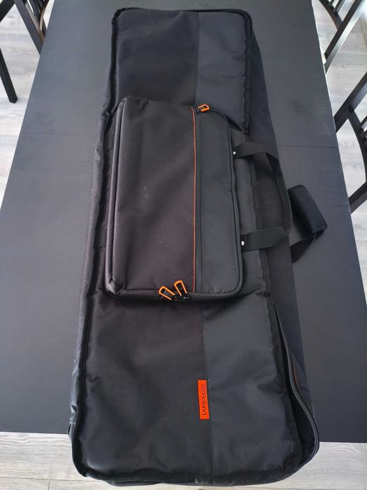 Teclado Roland GO:KEYS 5 - Como Novo + Mala de Transporte + Suporte Partituras GO:KEYS