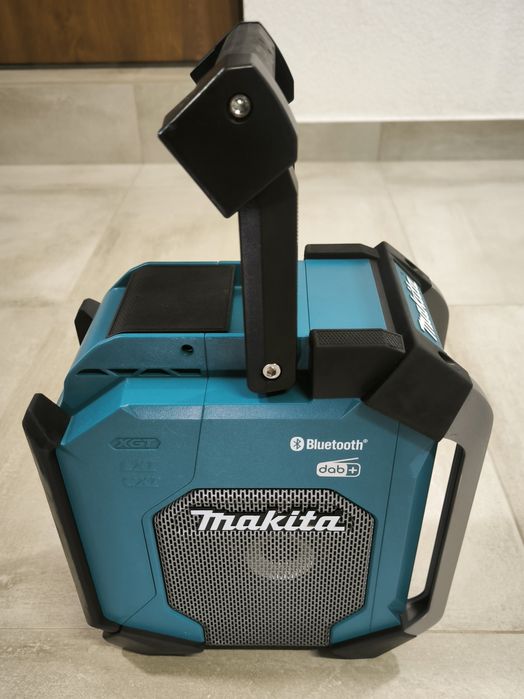 Radio Makita MR007G
