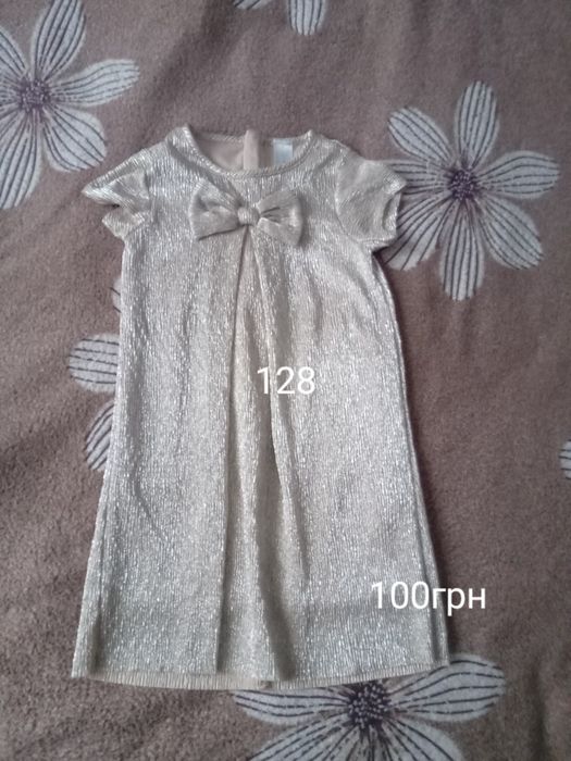 Плаття для дівчинки на зріст 116-122см